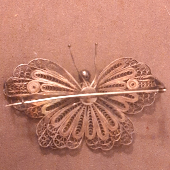 VINTAGE sterling filligree butterfly brooch - Picture 2 of 3